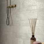 S169PAN-theplace-midtownwhite-listelli-naturale-9mm-bathroom-001